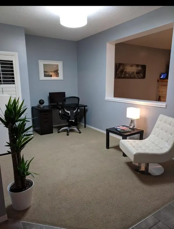 144 Cougar Ridge Dr SW, Calgary, AB T3H 4X6