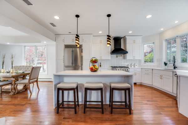 2157 Jones Rd, Fort Lee, NJ 07024