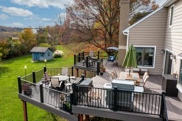 1172 Arrowhead Dr, West Chester, PA 19382