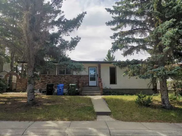 5808 Dalridge Hl NW, Calgary, AB T3A 1L9