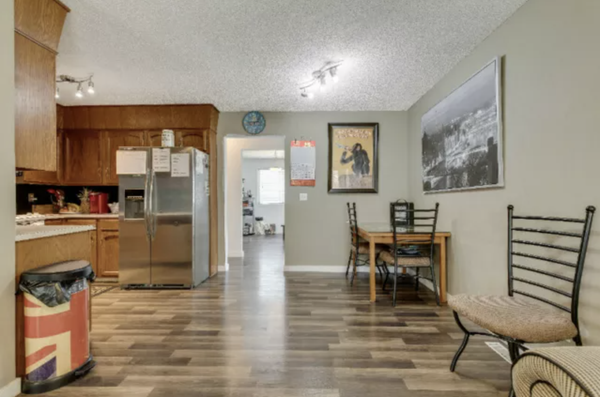 Calgary, AB T2W 4K7