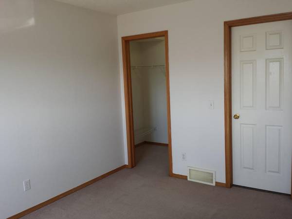 Martinvalley Rd NE, Calgary, AB T3J