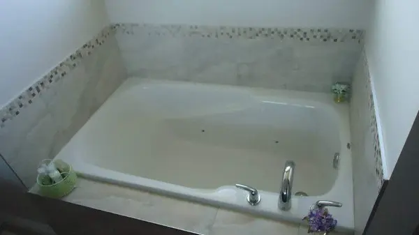 56 Saddlelake Grn NE, Calgary, AB T3J 0M7