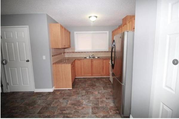 55 Whitnel Clos NE, Calgary, AB T1Y 4J1