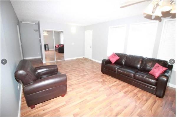 55 Whitnel Clos NE, Calgary, AB T1Y 4J1