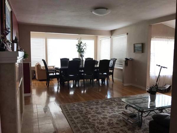 7122 Snake Rd, Oakland, CA 94611