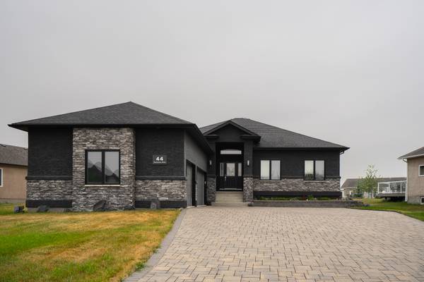 44 Prairieview Dr, Macdonald Rm, MB R0G 0A2