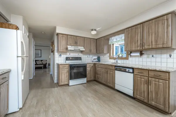 17 Rose Tree Dr, Downingtown, PA 19335