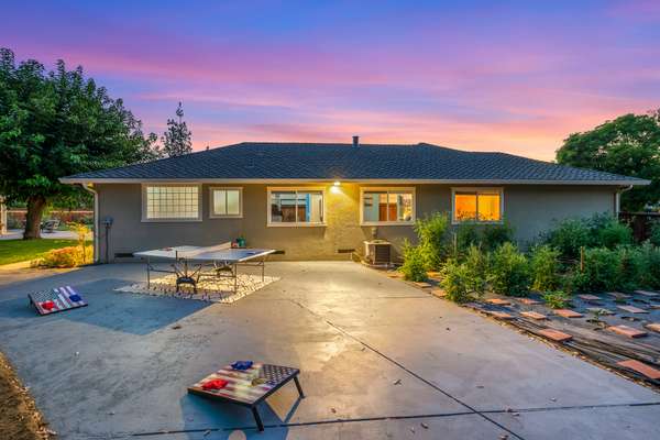1078 Hedgecroft Pl, San Jose, CA 95120