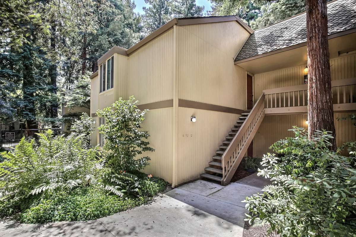 505 Cypress Point Dr #11, Mountain View, CA 94043