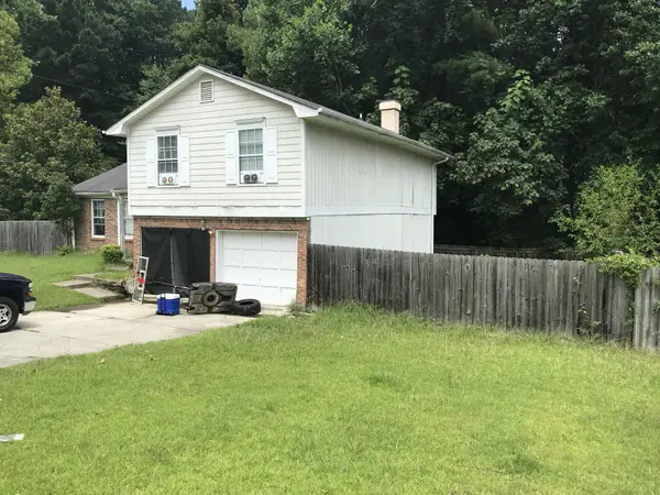 6518 Rebecca Lou Ln, Lithonia, GA 30058