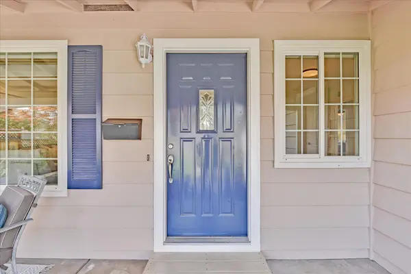 1380 Boysea Dr, San Jose, CA 95118