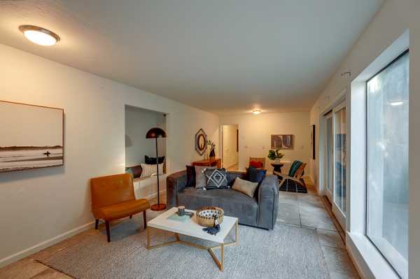 386 Spring Hollow Rd, Los Gatos, CA 95033