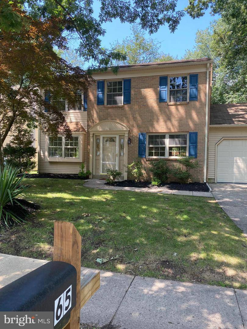 65 Lakeside Dr, Marlton, NJ 08053