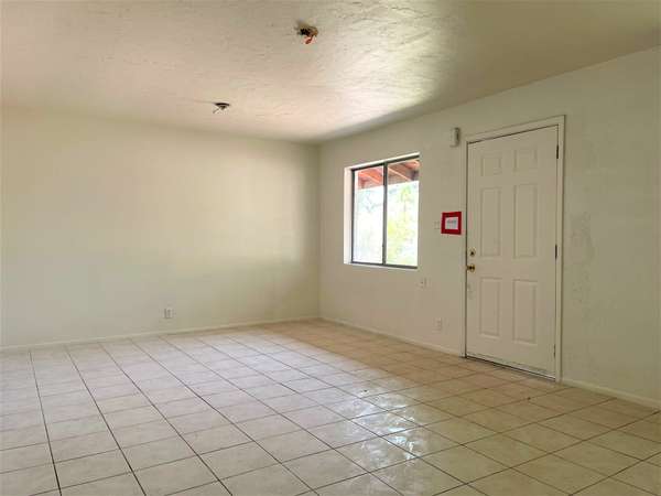 8220 N 10th St, Phoenix, AZ 85020