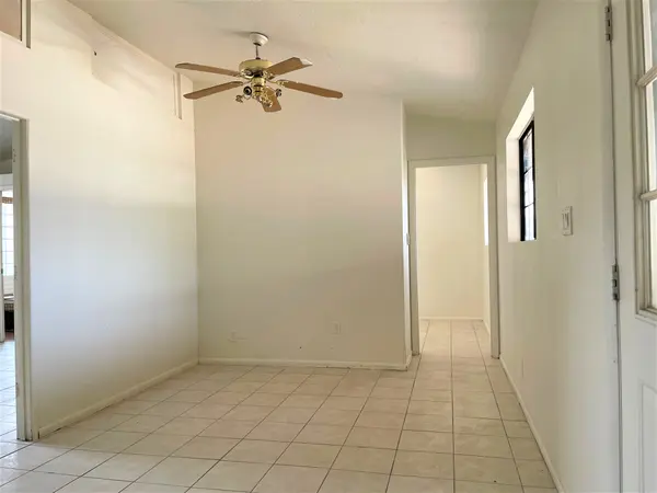 8220 N 10th St, Phoenix, AZ 85020