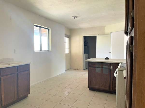 8220 N 10th St, Phoenix, AZ 85020