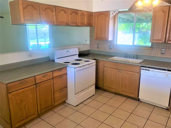 7820 N 37th Ave, Phoenix, AZ 85051