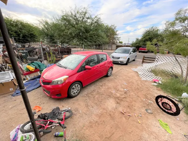 107 3rd Ave E, Buckeye, AZ 85326