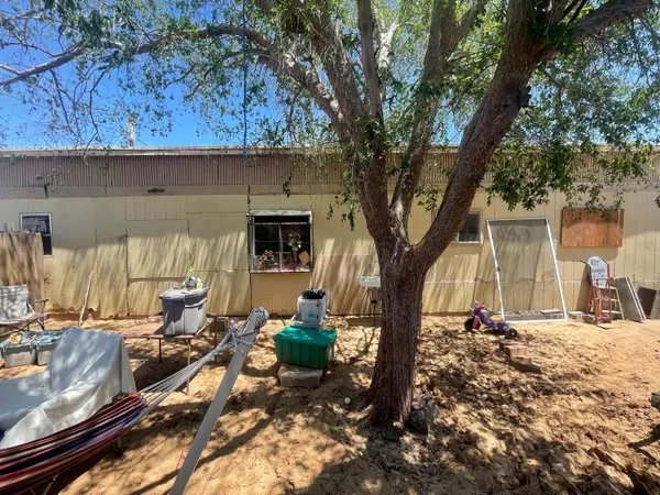 2612 E Beverly Ln, Phoenix, AZ 85032