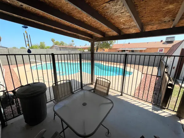 1801 N 63rd Dr, Phoenix, AZ 85035