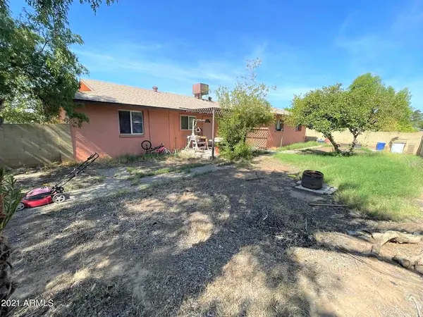 3045 W Palmaire Ave, Phoenix, AZ 85051