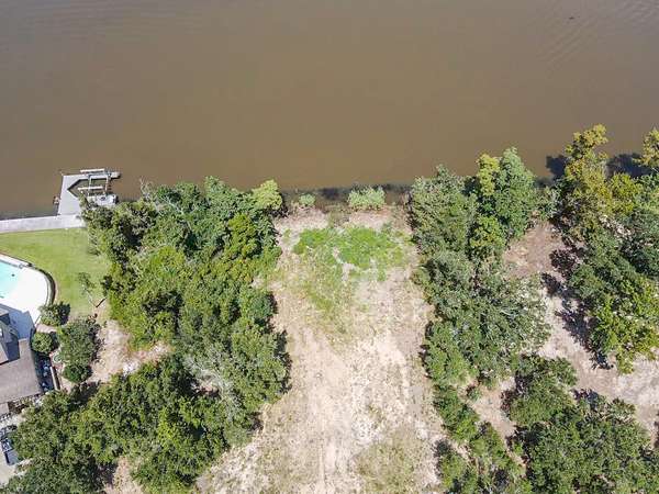 Pensacola, FL 32514,2042 Mackey Key Dr