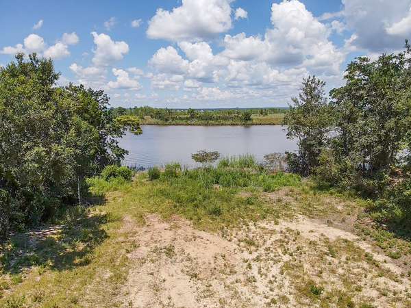 Pensacola, FL 32514,2042 Mackey Key Dr