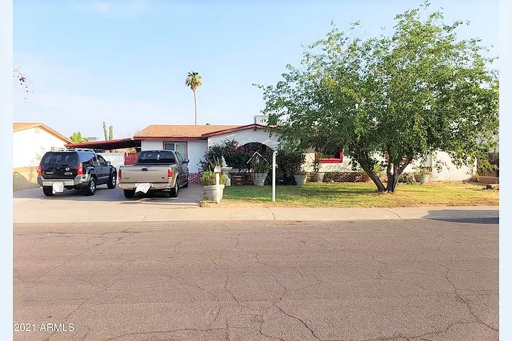 6923 W Rancho Dr, Glendale, AZ 85303