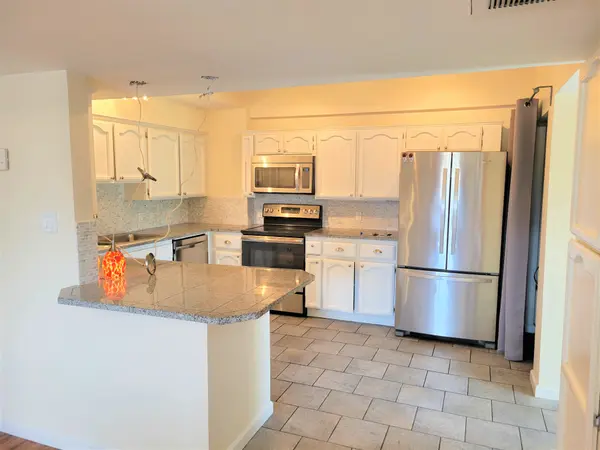 353 E Thomas Rd, Phoenix, AZ 85012