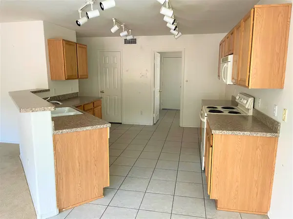 2212 E Heston Dr, Phoenix, AZ 85024
