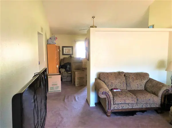 2415 E Capri Ave, Mesa, AZ 85204