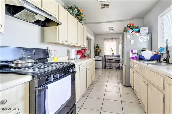 3609 W McKinley St, Phoenix, AZ 85009
