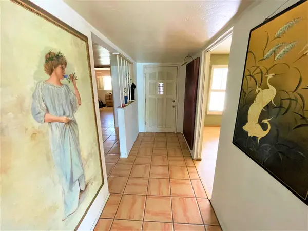 3336 E Earll Dr, Phoenix, AZ 85018