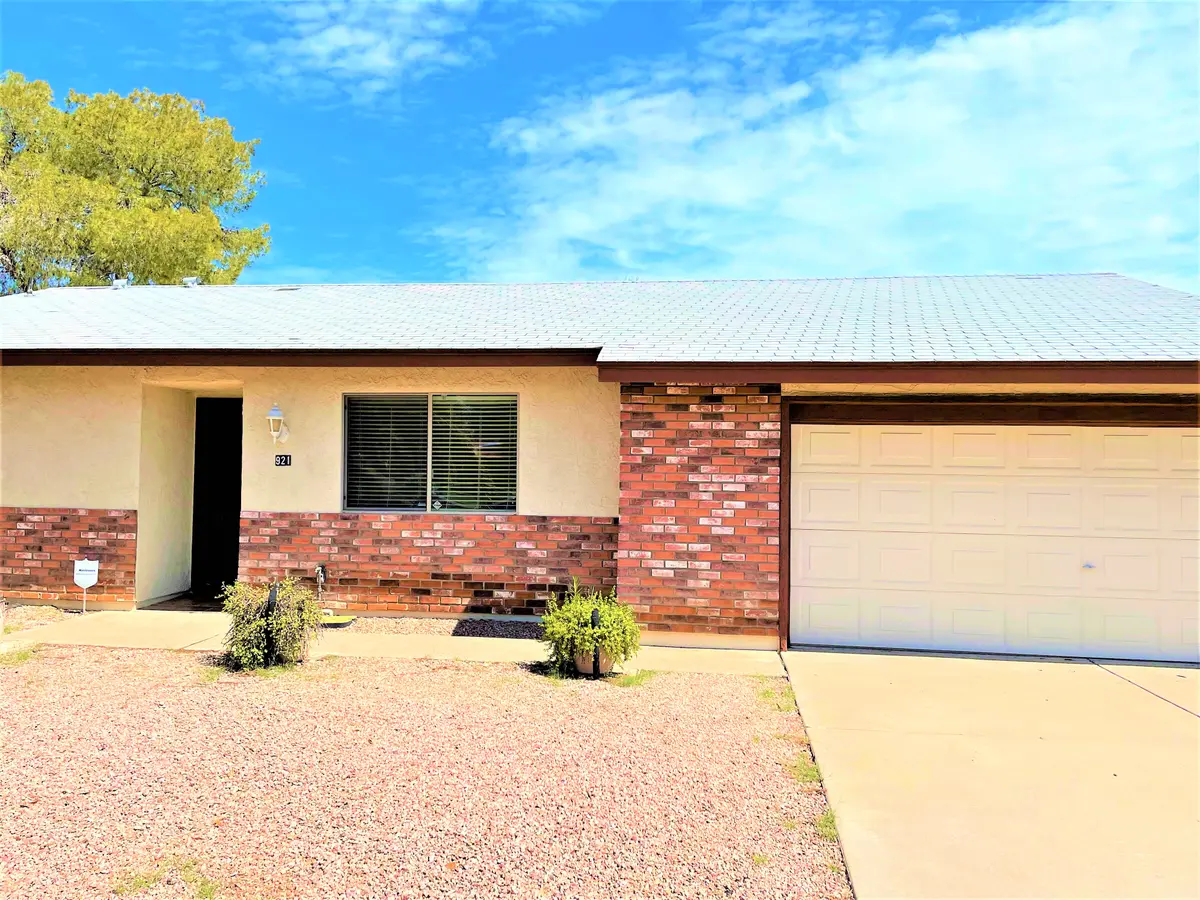 921 Leisure World, Mesa, AZ 85206