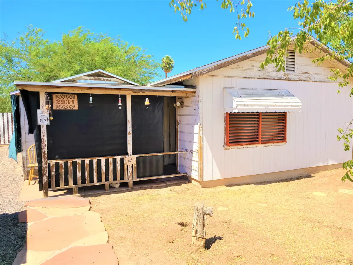 2934 W Almeria Rd, Phoenix, AZ 85009