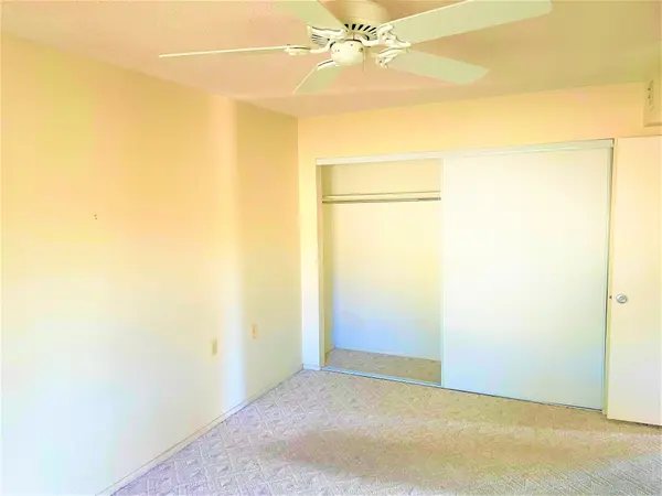 921 Leisure World, Mesa, AZ 85206