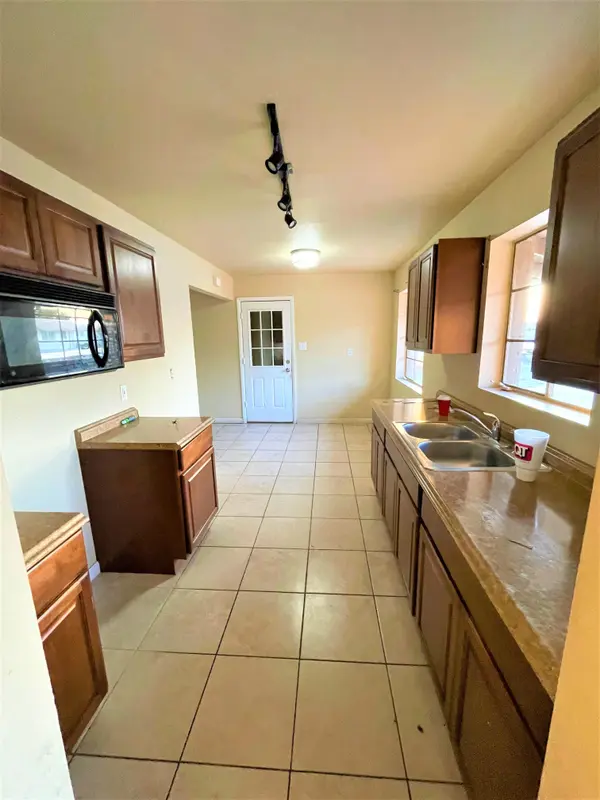 3721 W Palo Verde Dr, Phoenix, AZ 85019