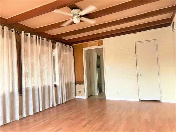 6411 E Akron St, Mesa, AZ 85205
