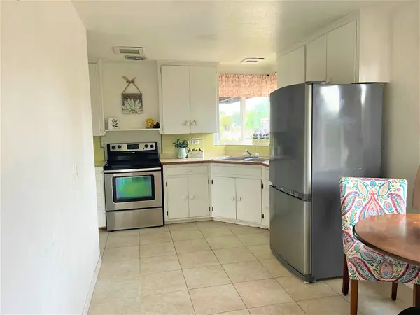6411 E Akron St, Mesa, AZ 85205