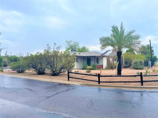 6411 E Akron St, Mesa, AZ 85205