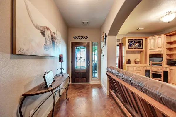 101 Creek Dr, Georgetown, TX 78628