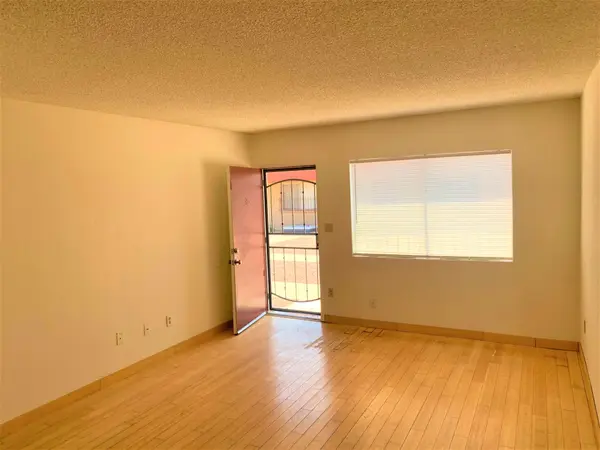 5323 N 19th Ave #30, Phoenix, AZ 85015