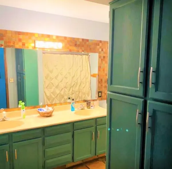 2949 W McRae Way, Phoenix, AZ 85027