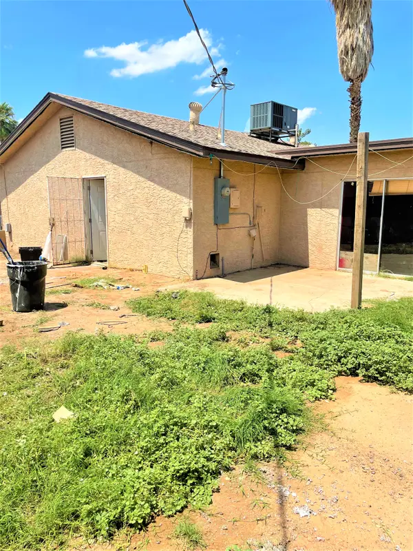 8145 W Avalon Dr, Phoenix, AZ 85033