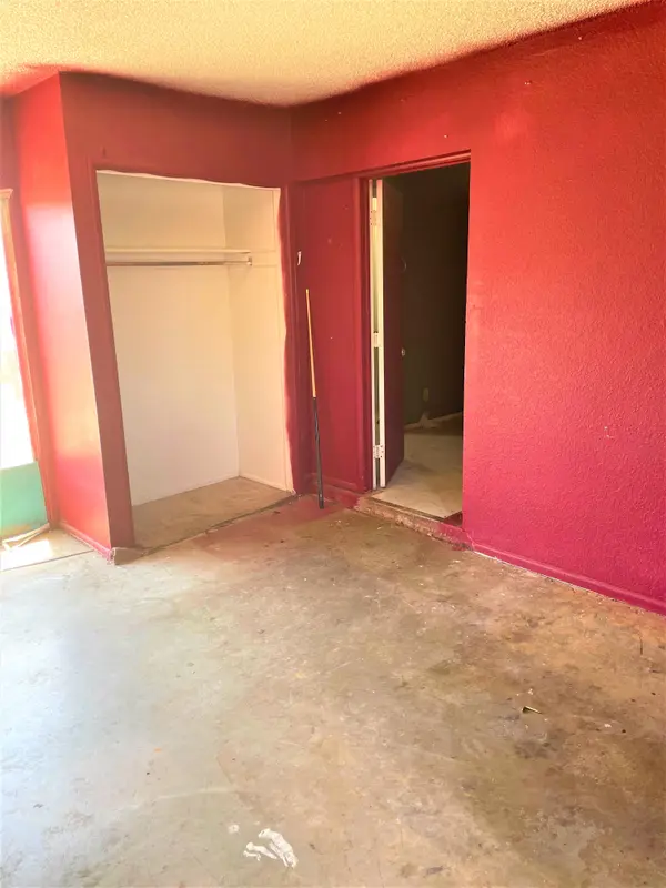 8145 W Avalon Dr, Phoenix, AZ 85033