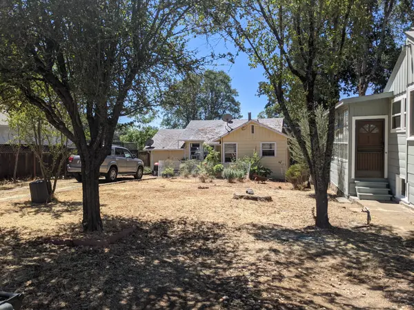 975 4th St, Lakeport, CA 95453