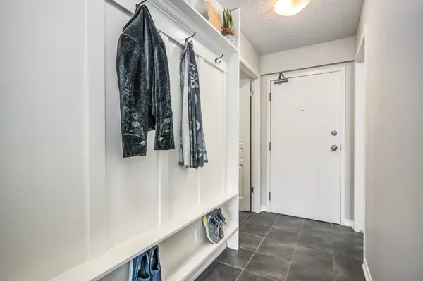 250 New Brighton Vls SE #120, Calgary, AB T2Z 0T8
