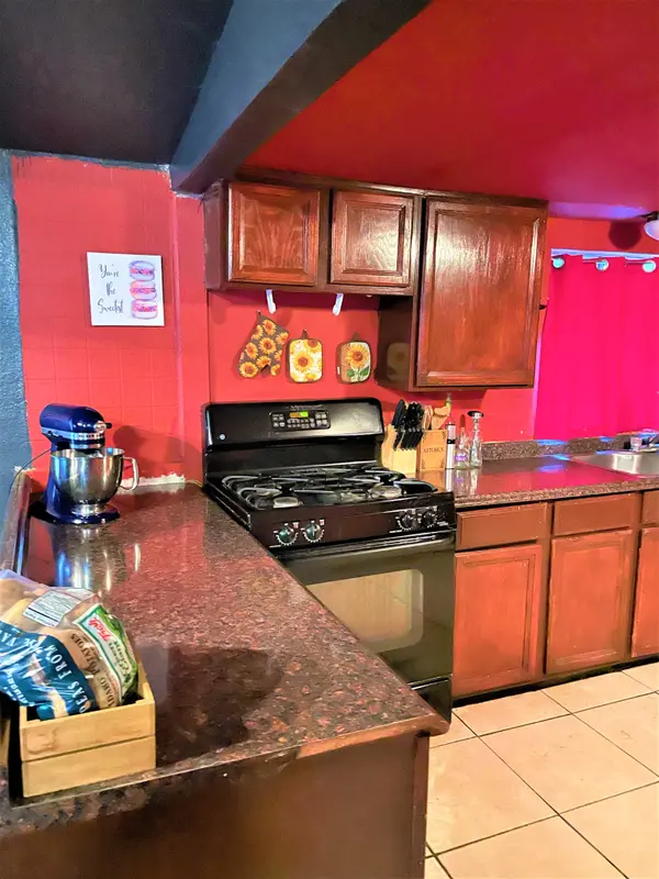324 E Kinderman Dr, Avondale, AZ 85323