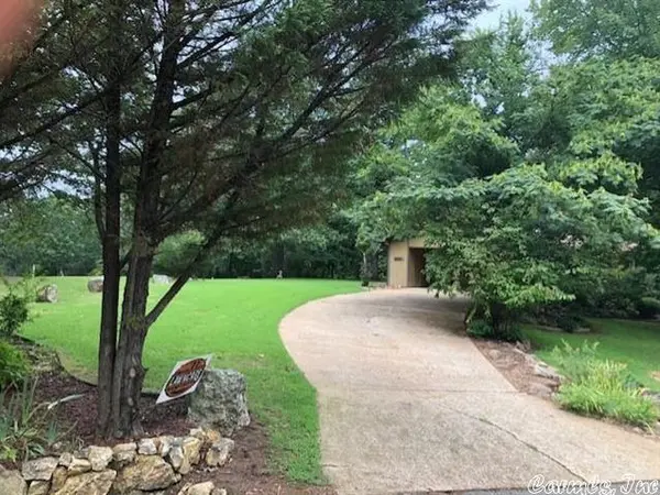 6 Hualapi Dr, Cherokee Village, AR 72529